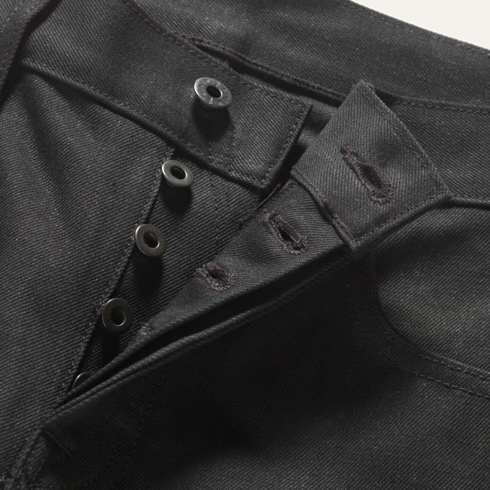 Men's Stretch Selvedge Tapered Jeans in Black - Thursday